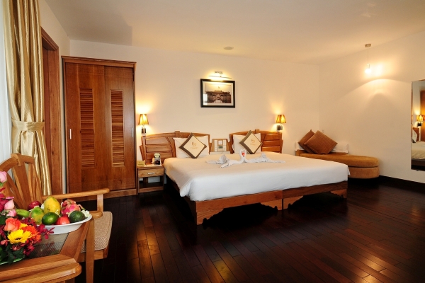 Romance Hotel (Hue )